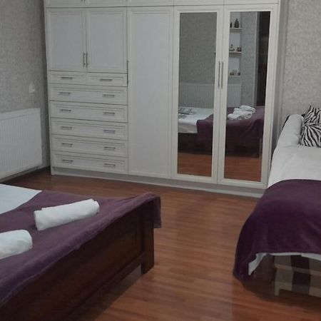 Tbilisi 300 Apartment Bagian luar foto