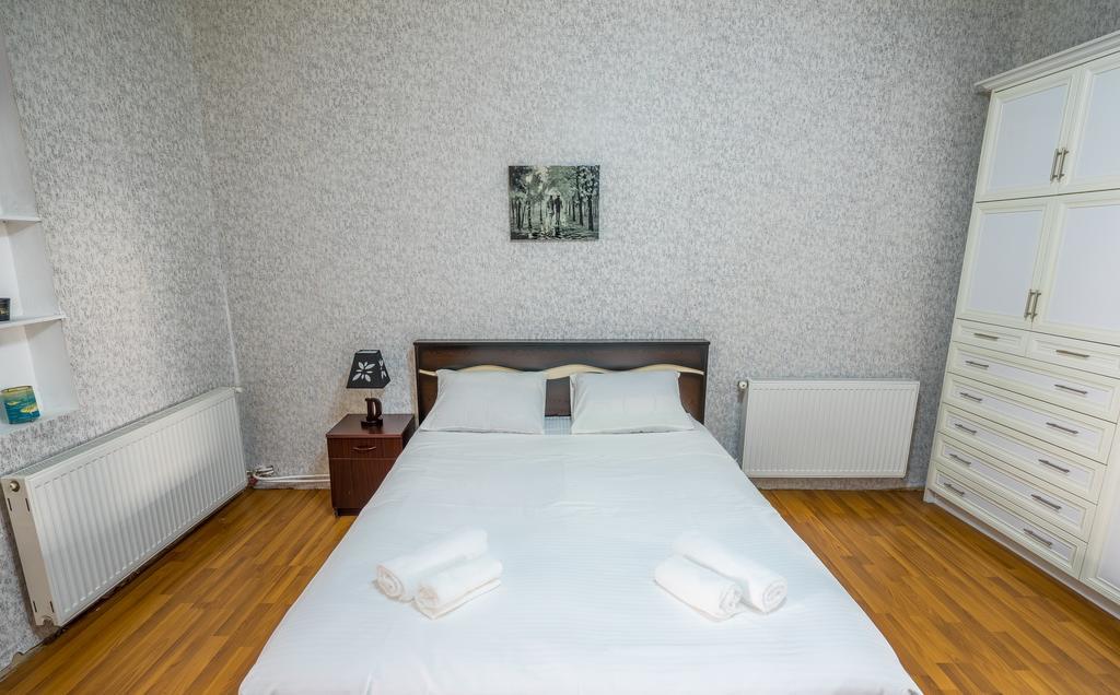 Tbilisi 300 Apartment Bagian luar foto