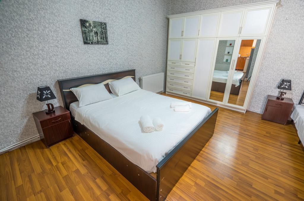 Tbilisi 300 Apartment Bagian luar foto